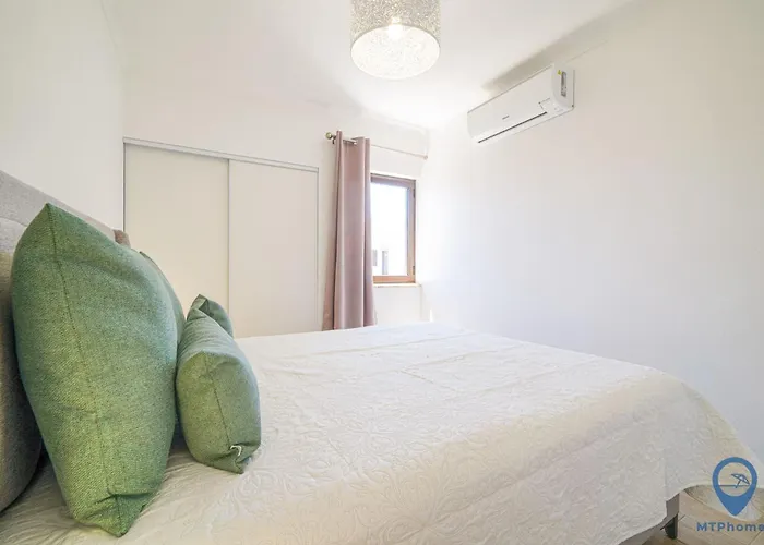 Bordalo By Mtphomes 알부페이라